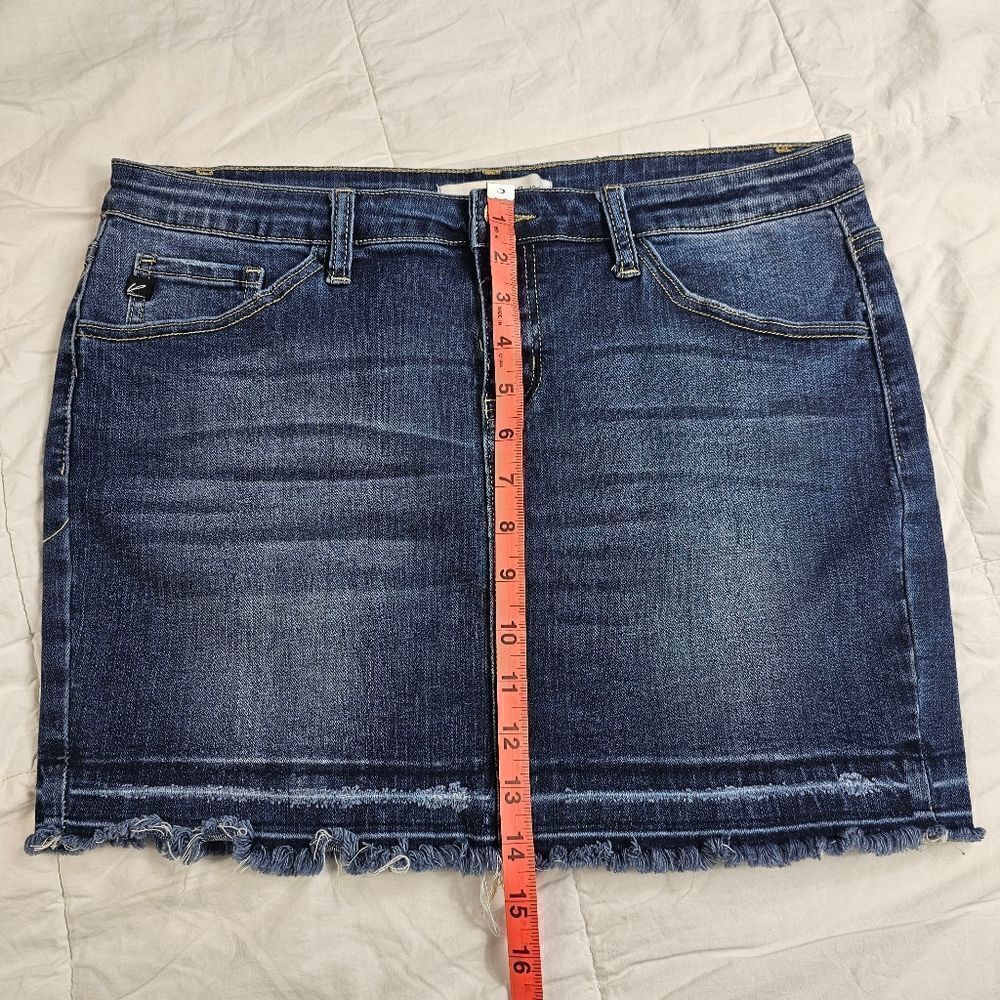 KanCan Dark Wash Distressed Mini Skirt with Raw Hem Juniors Size 13‎ - Picture 6 of 6